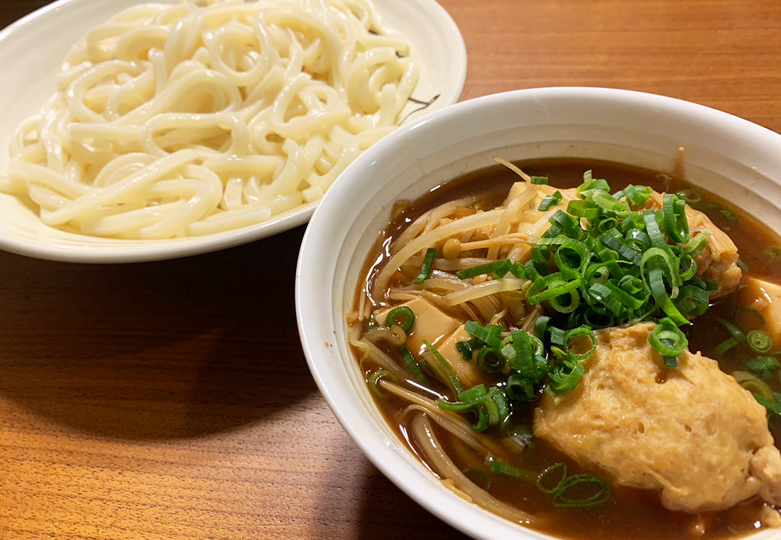 みそつけうどん　鶏肉団子